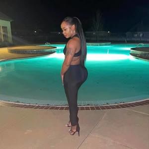 Meet your Posher, Jasmine